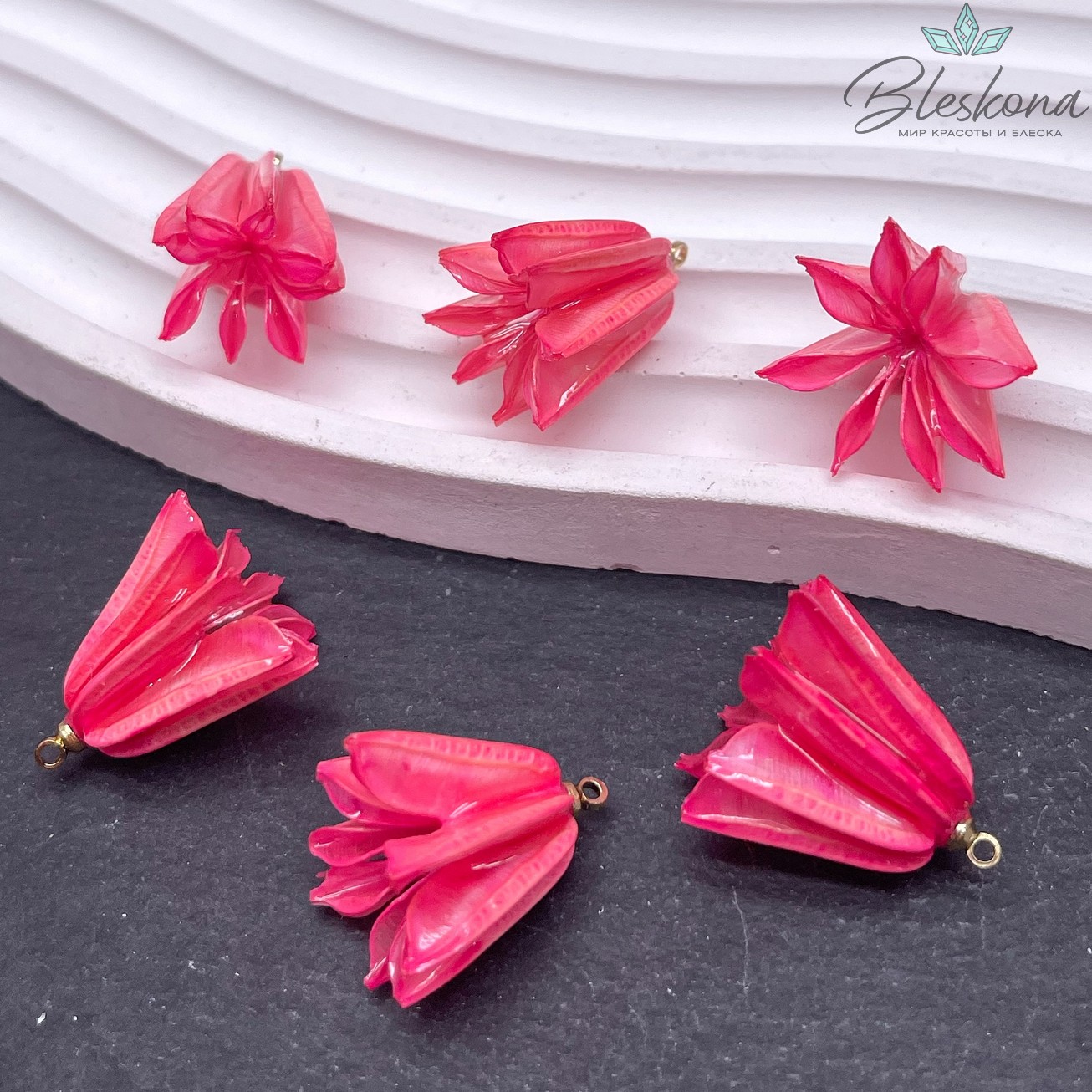 23-28 мм Подвеска Колокольчик в эпоксидной смоле ярко- розовый