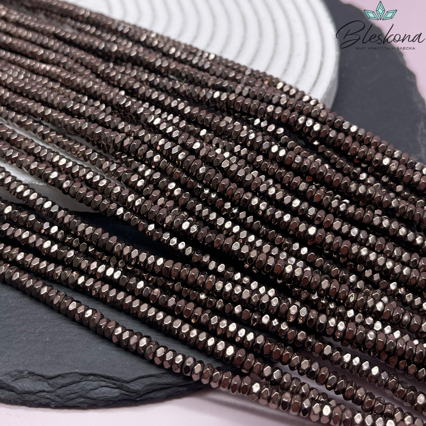 4,5*2 мм Гематин, цвет коричневый №1 (шоколадный), шестигранник имитация