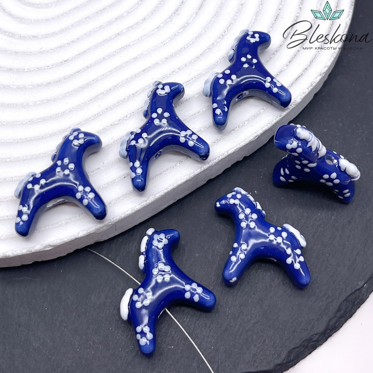 22*27 мм Керамика бусина Дымковская лошадка синяя