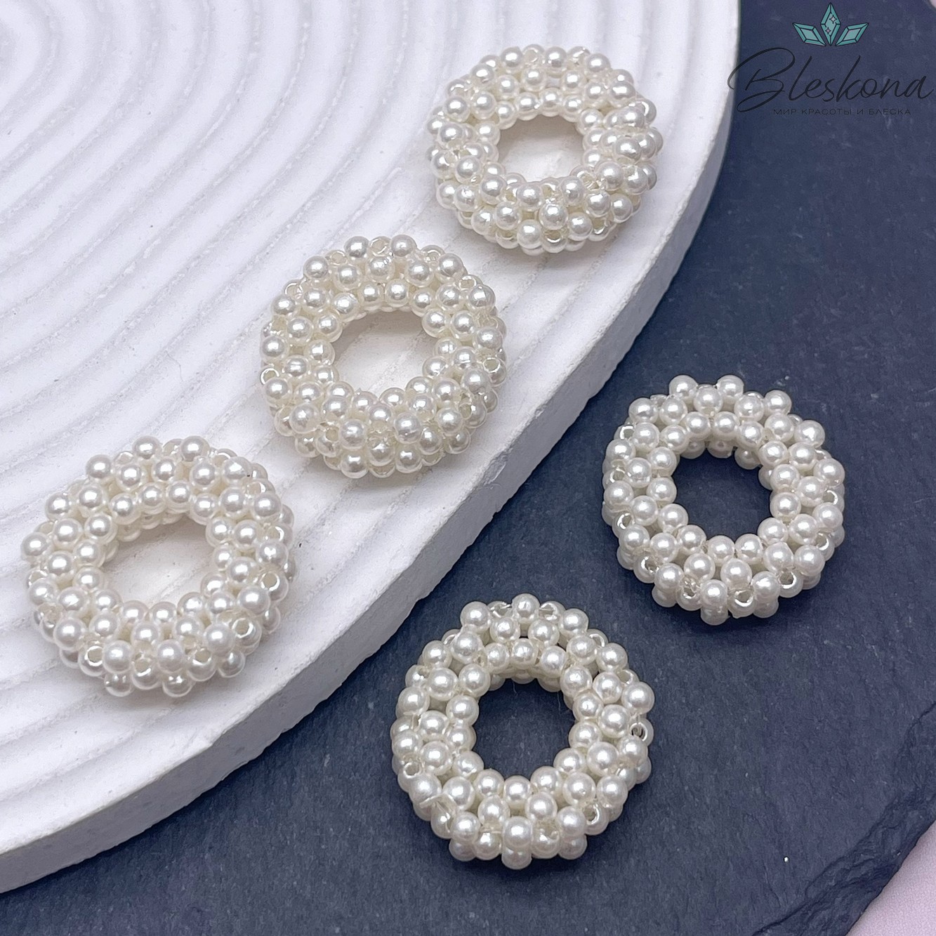 24 мм  Подвеска бублик из бисера №1