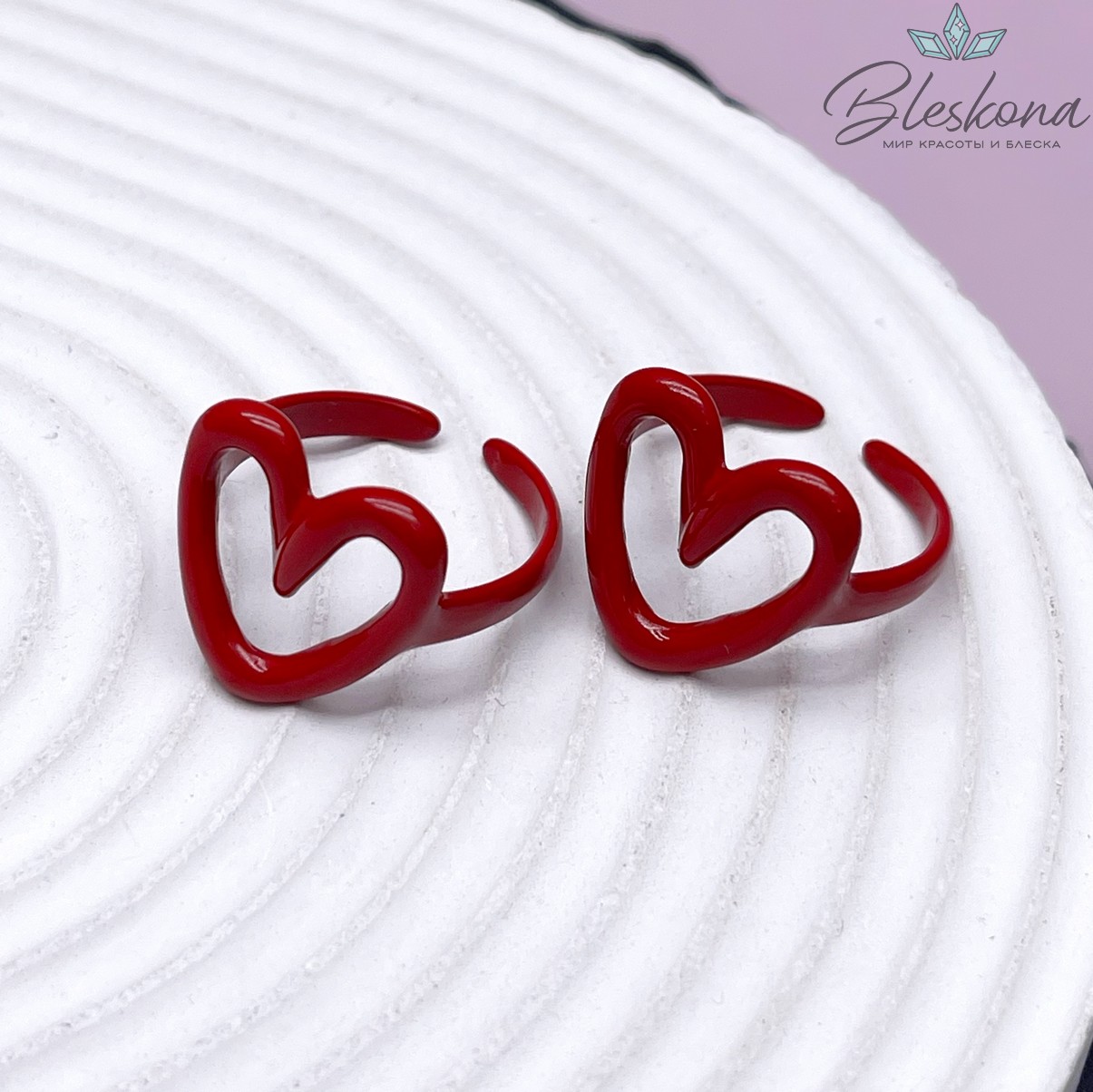 21,7мм, Кольцо безразмерное сердце эмаль красная