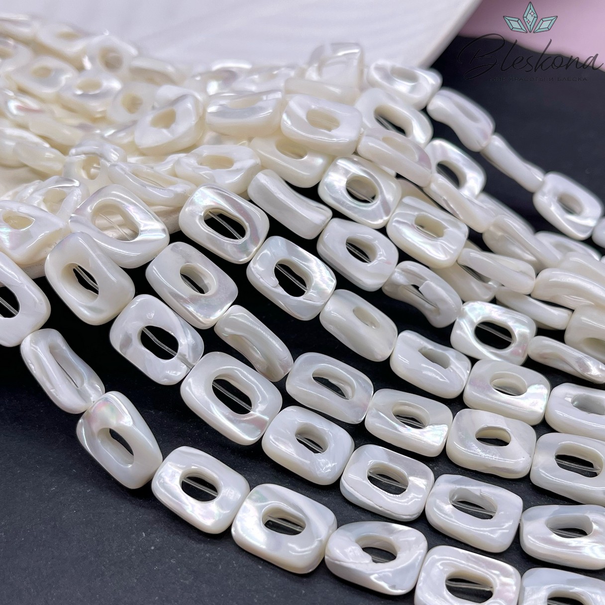 Перламутр белый прямоугольник фриформ 14*10 мм