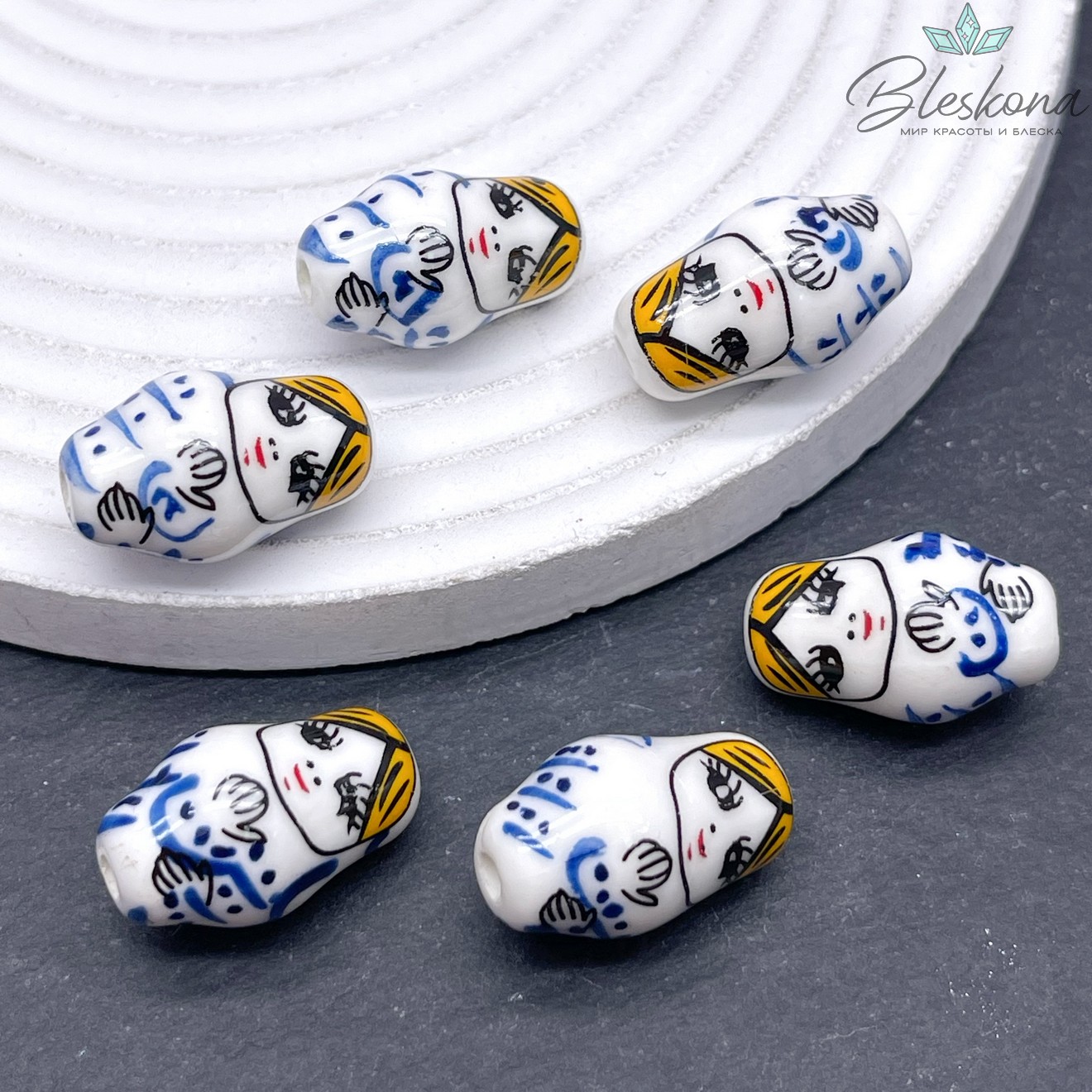 23*14 мм Керамика бусина матрёшка белая