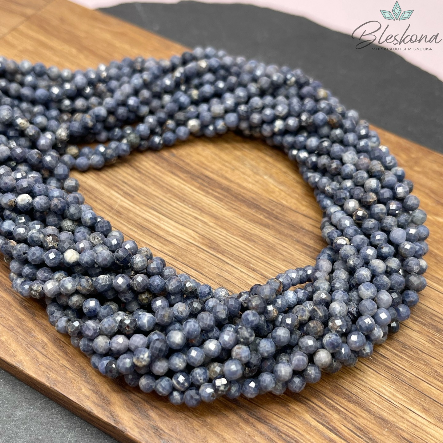 Сапфир алмазная огранка №2 4 мм