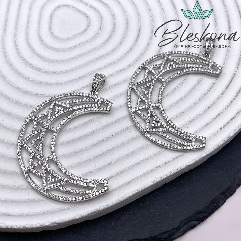 45*34 мм Цвет серебро, Подвеска полумесяц с цирконами и бейлом