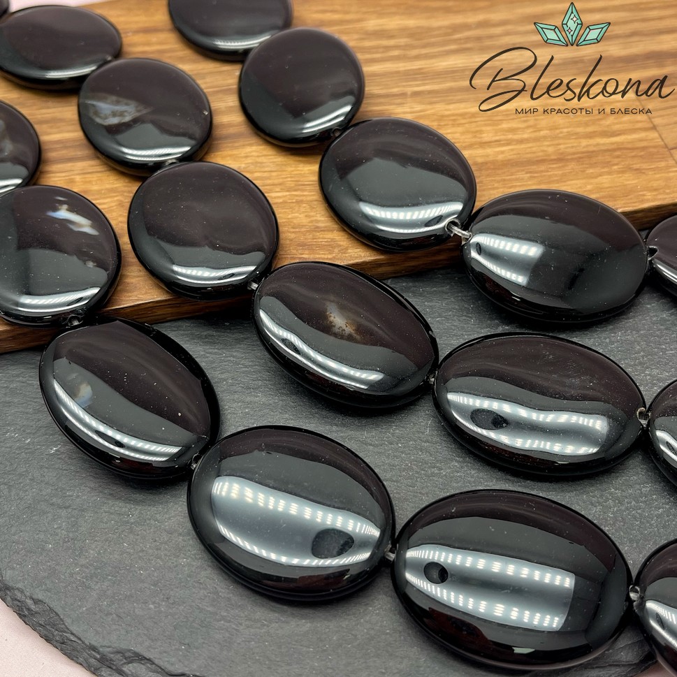 Агат черный с прожилками овал 40*30 мм