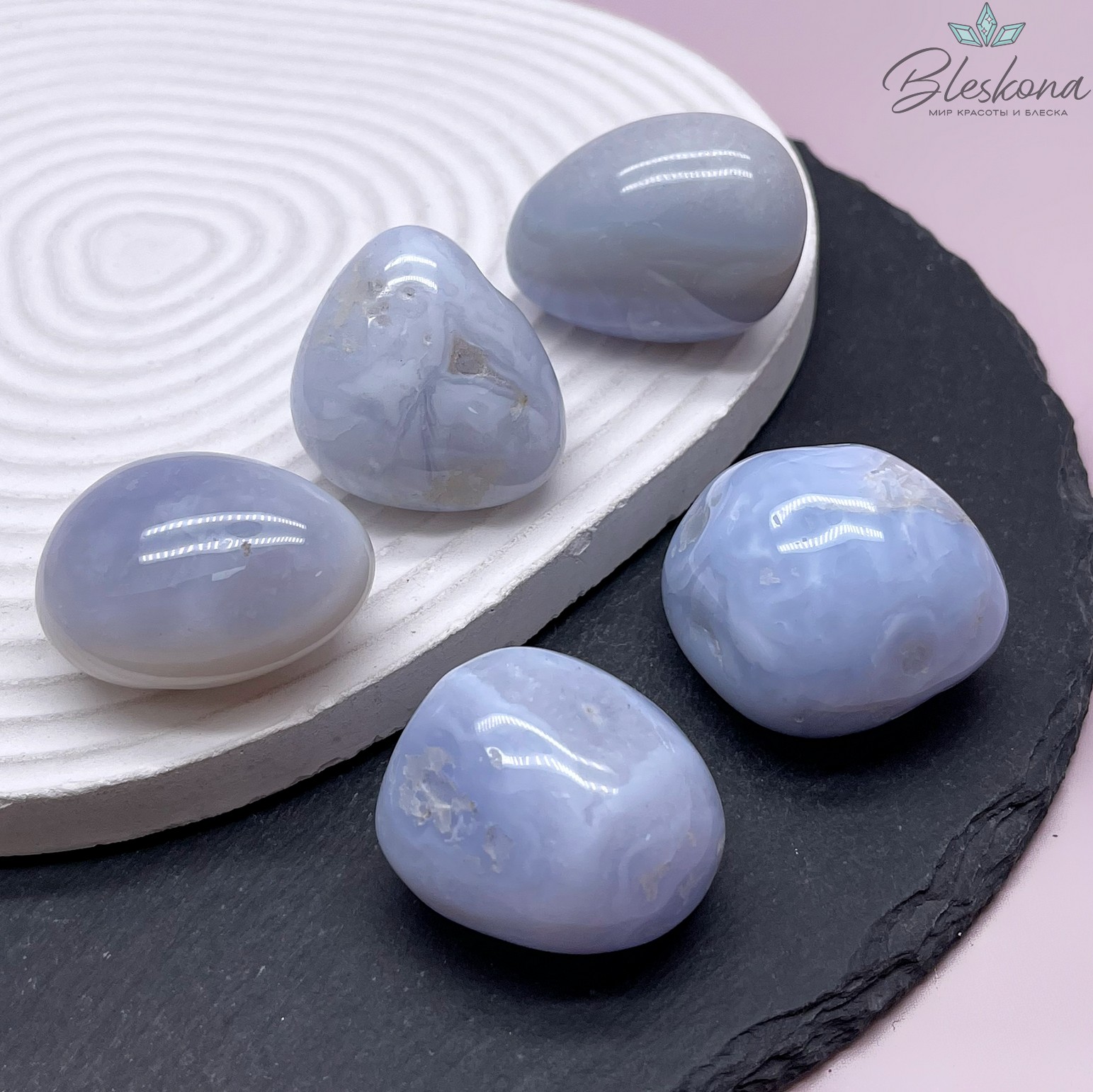 Агат голубой (Сапфирин) галтовка 31-35 мм