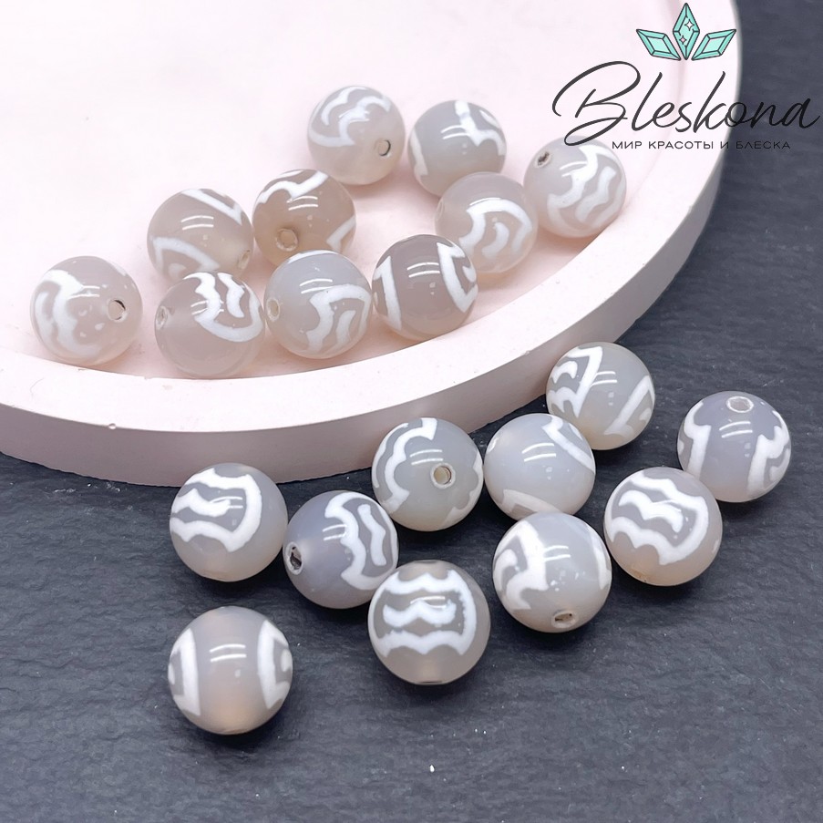 Бусина Дзи Птица Гаруда серо-белый шар 10 мм уп.10 шт.