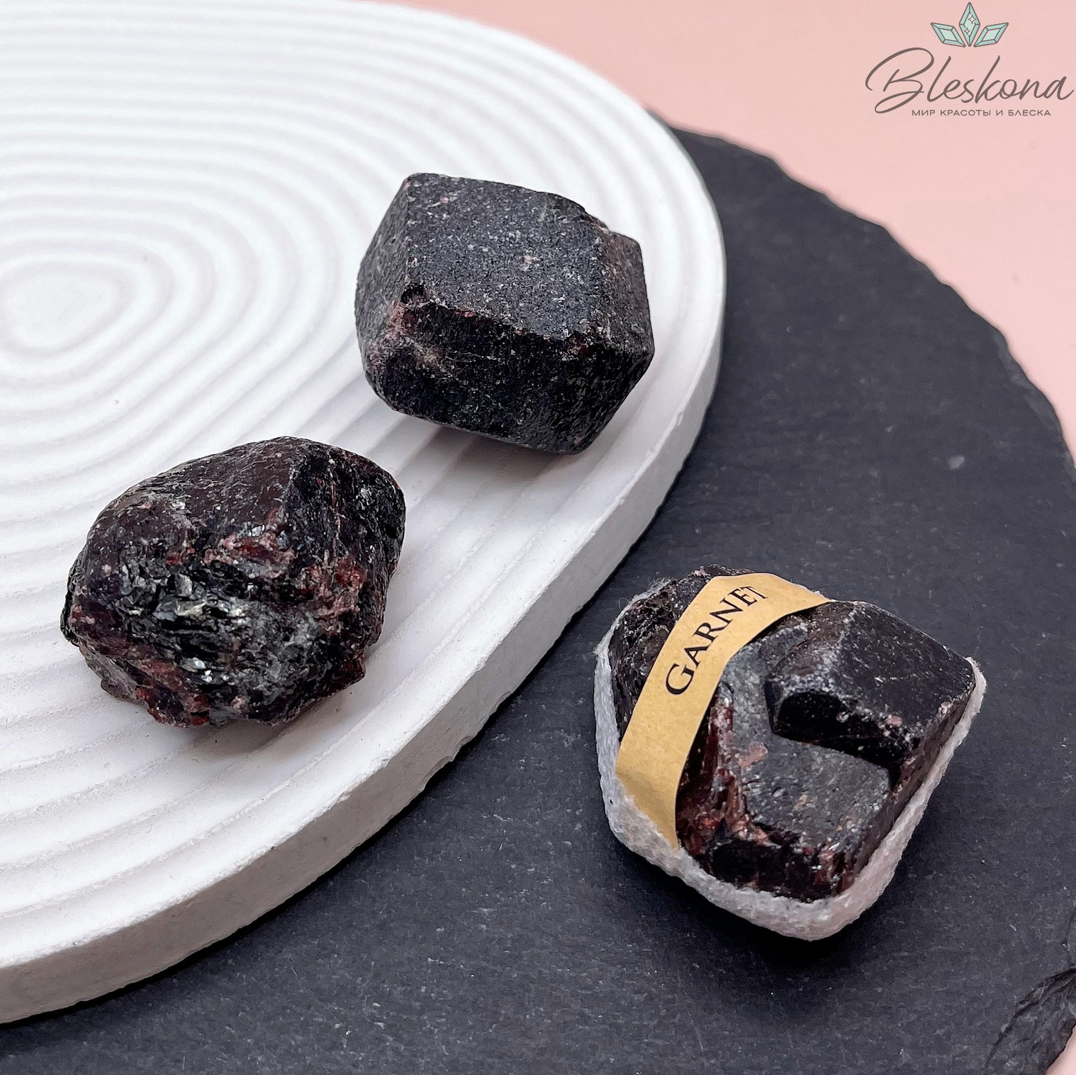 Гранат Необработанный 30-40 мм