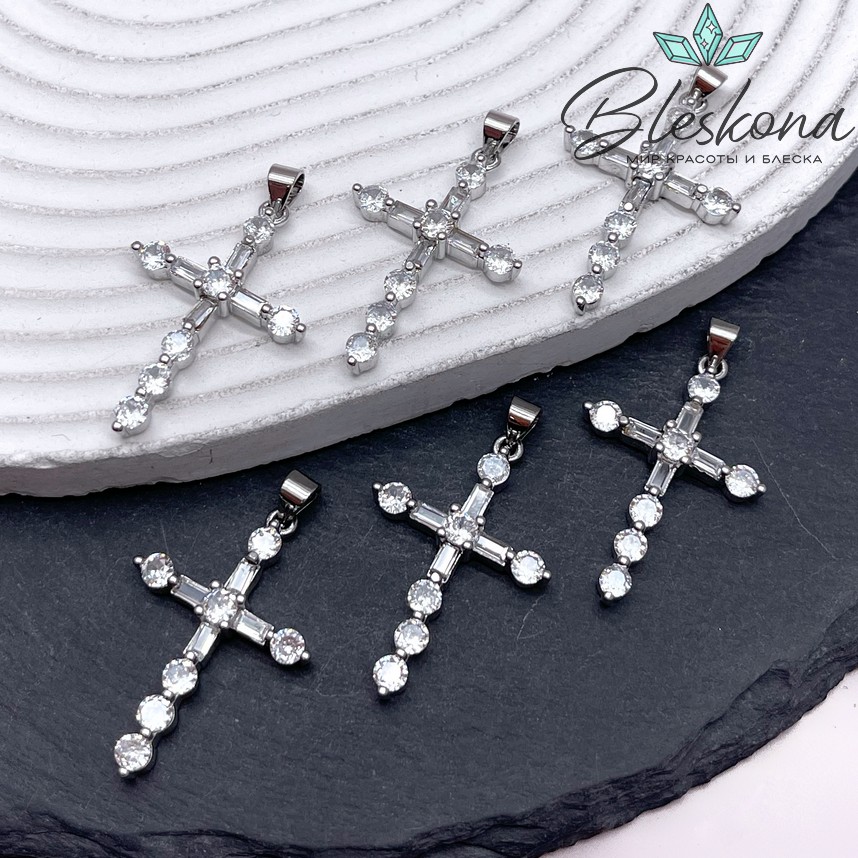 32,5*22 мм Цвет серебро, Подвеска Крест с цирконами