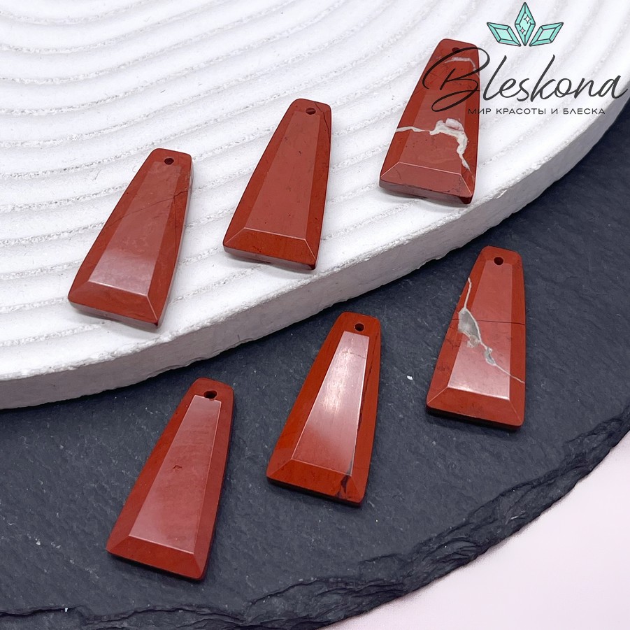 25*13 мм Подвеска трапеция Красная Яшма огранка