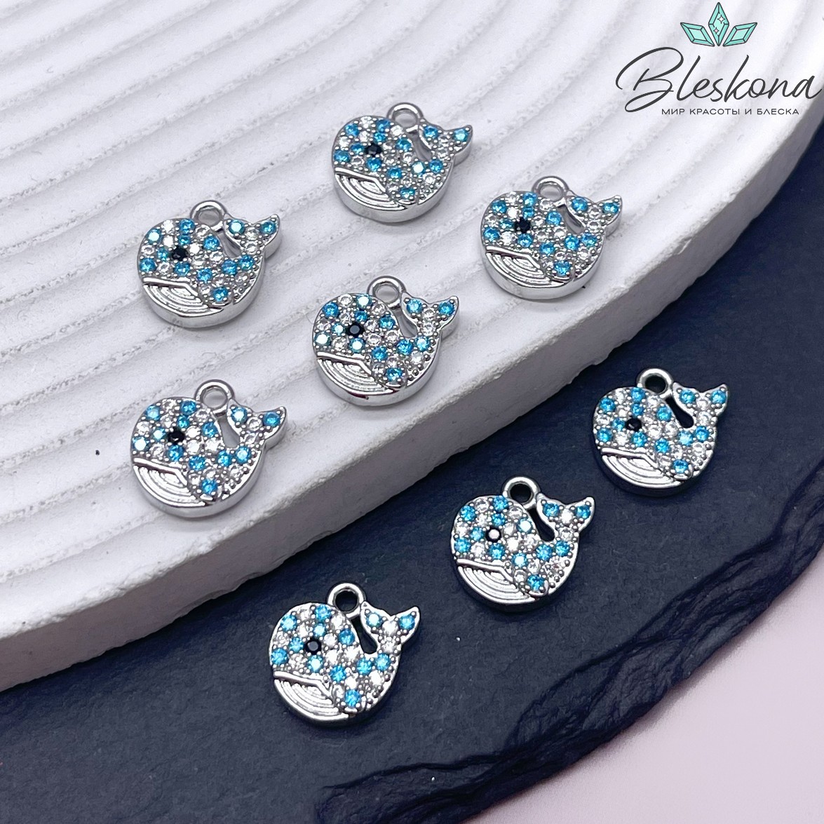 12*12,5 мм Цвет серебро, Подвеска Кит с голубыми цирконами 