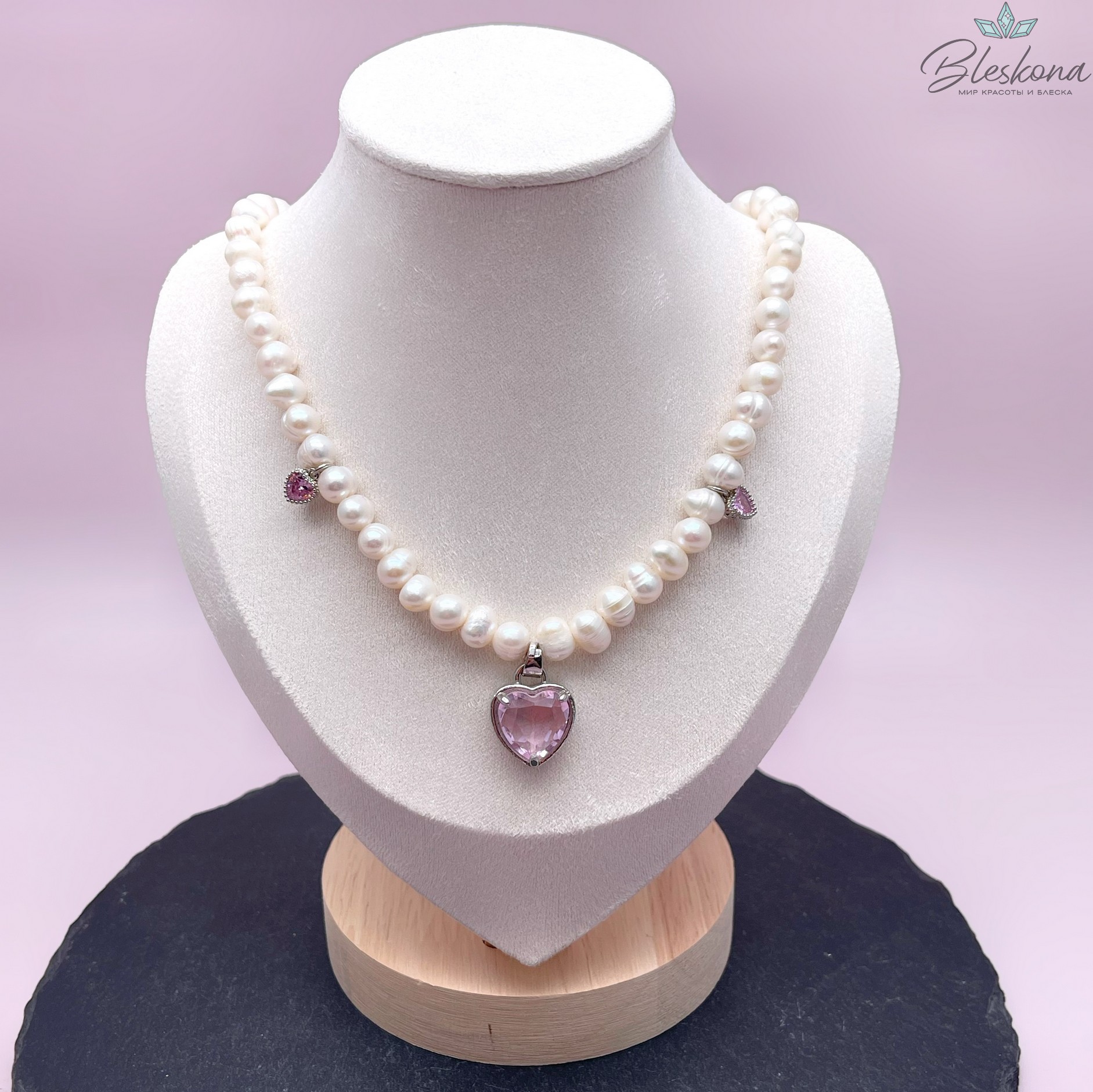 Бюст для украшений бежевый высота 19 см основа дерево