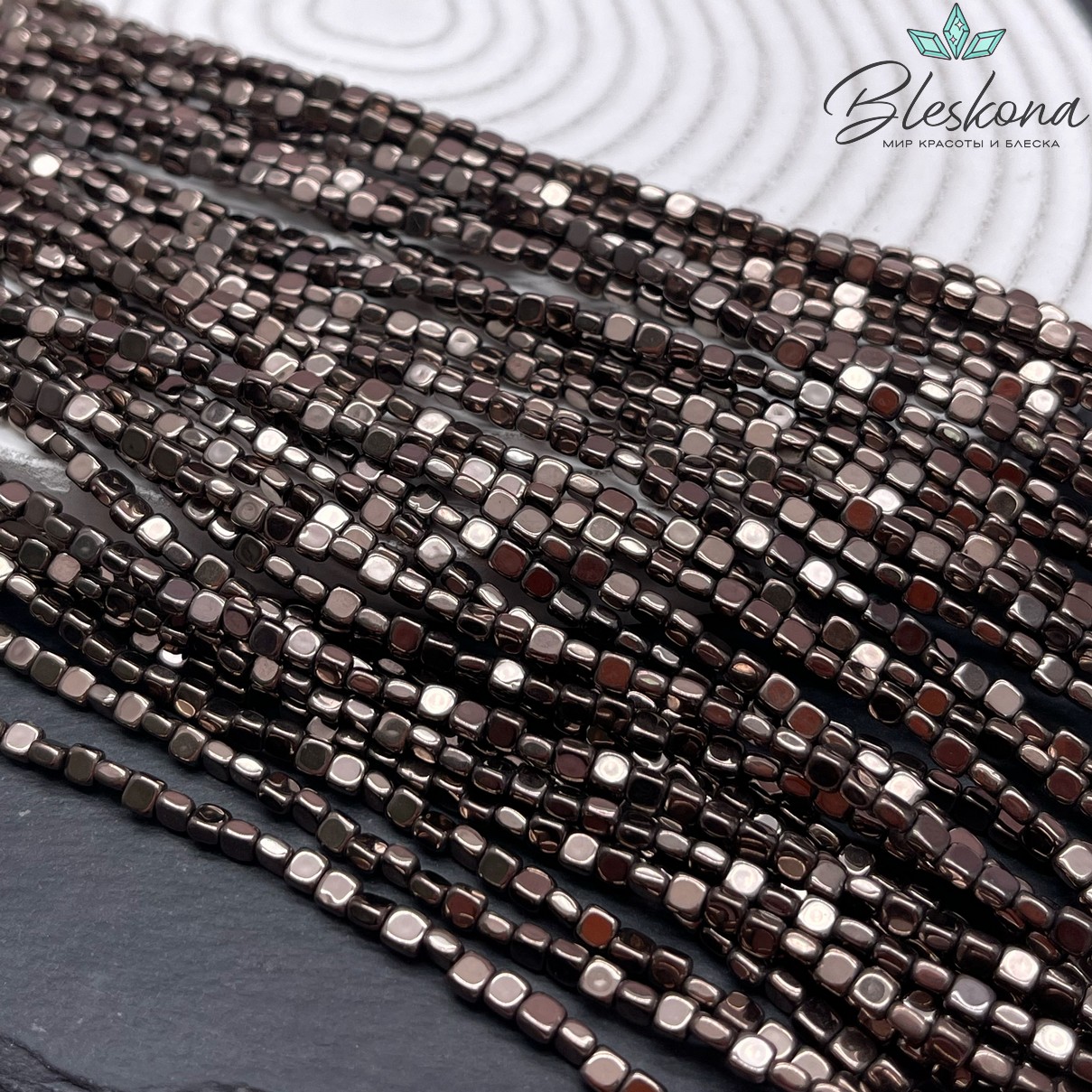 3*2 мм Гематин, коричневый №1 (шоколадный), квадрат фриформ имитация