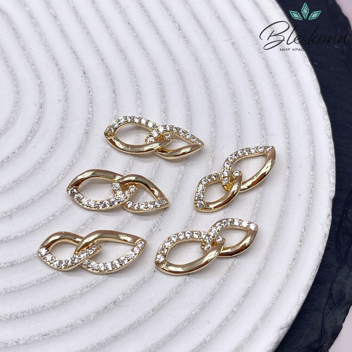 21,5*8 мм Цвет золото, Коннектор с цирконами 