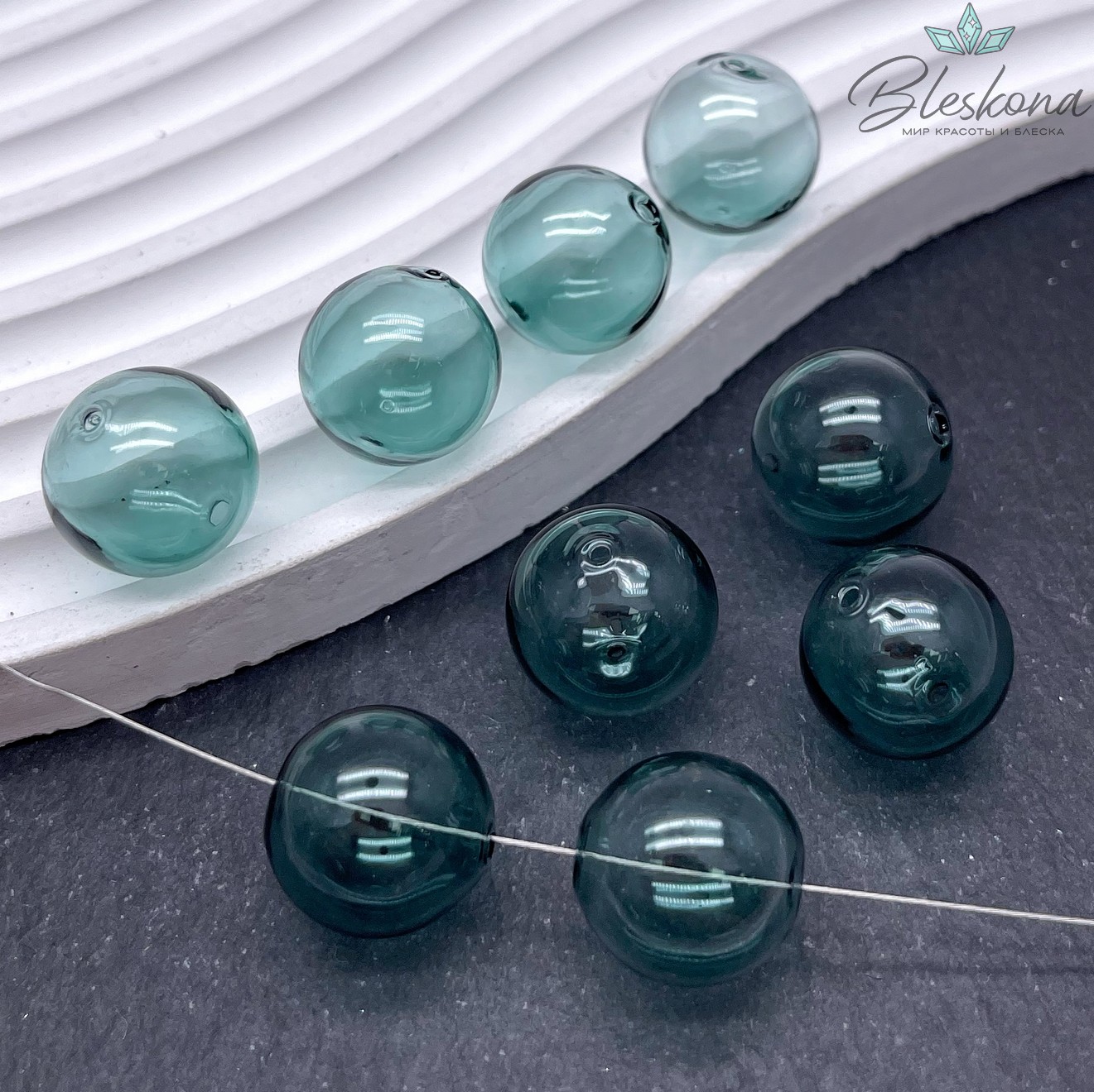 16 мм Бусина шар стекло темно- зеленое