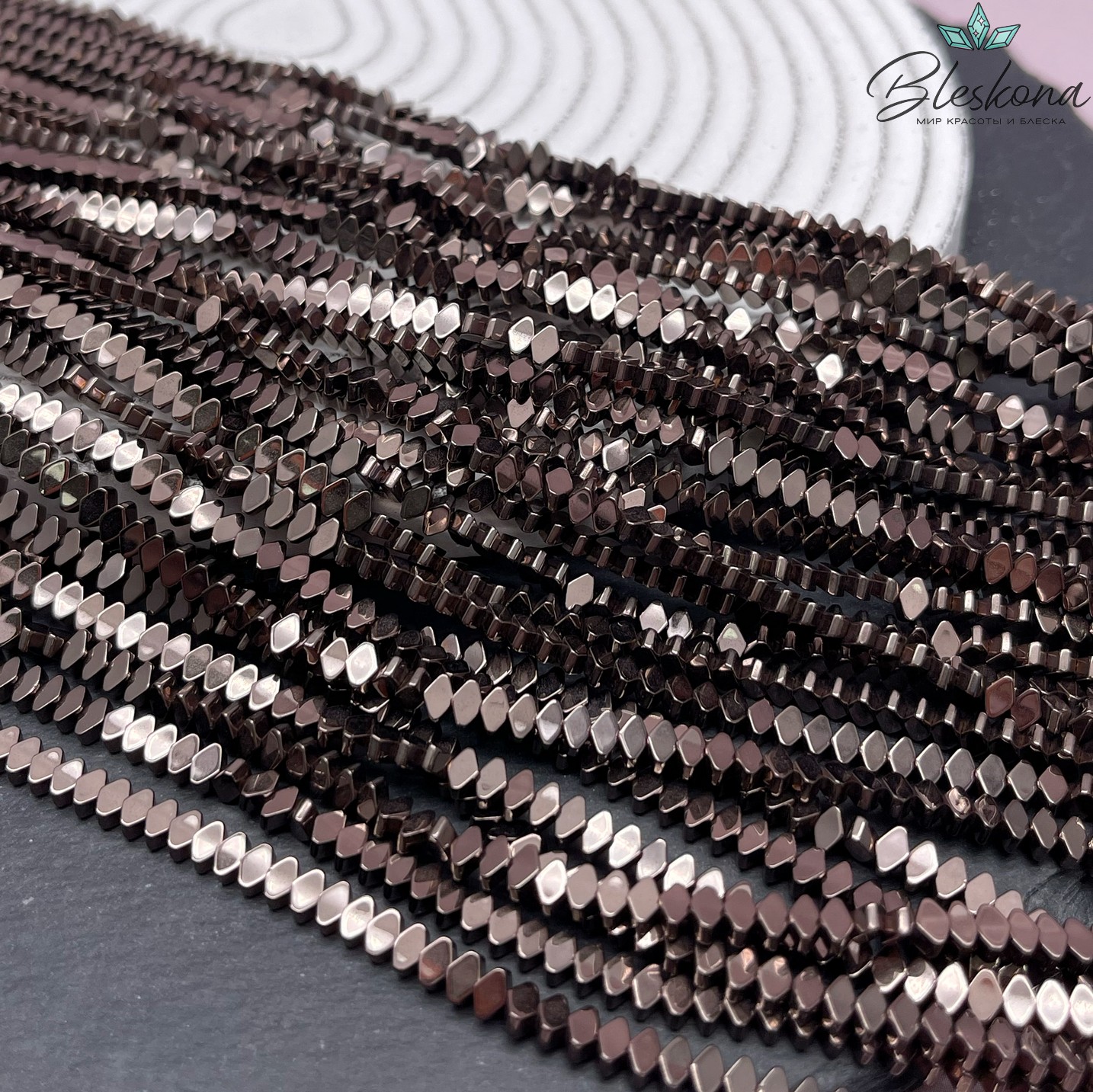 4*3 мм Гематин ромб плоский, цвет коричневый №1 (шоколадный)