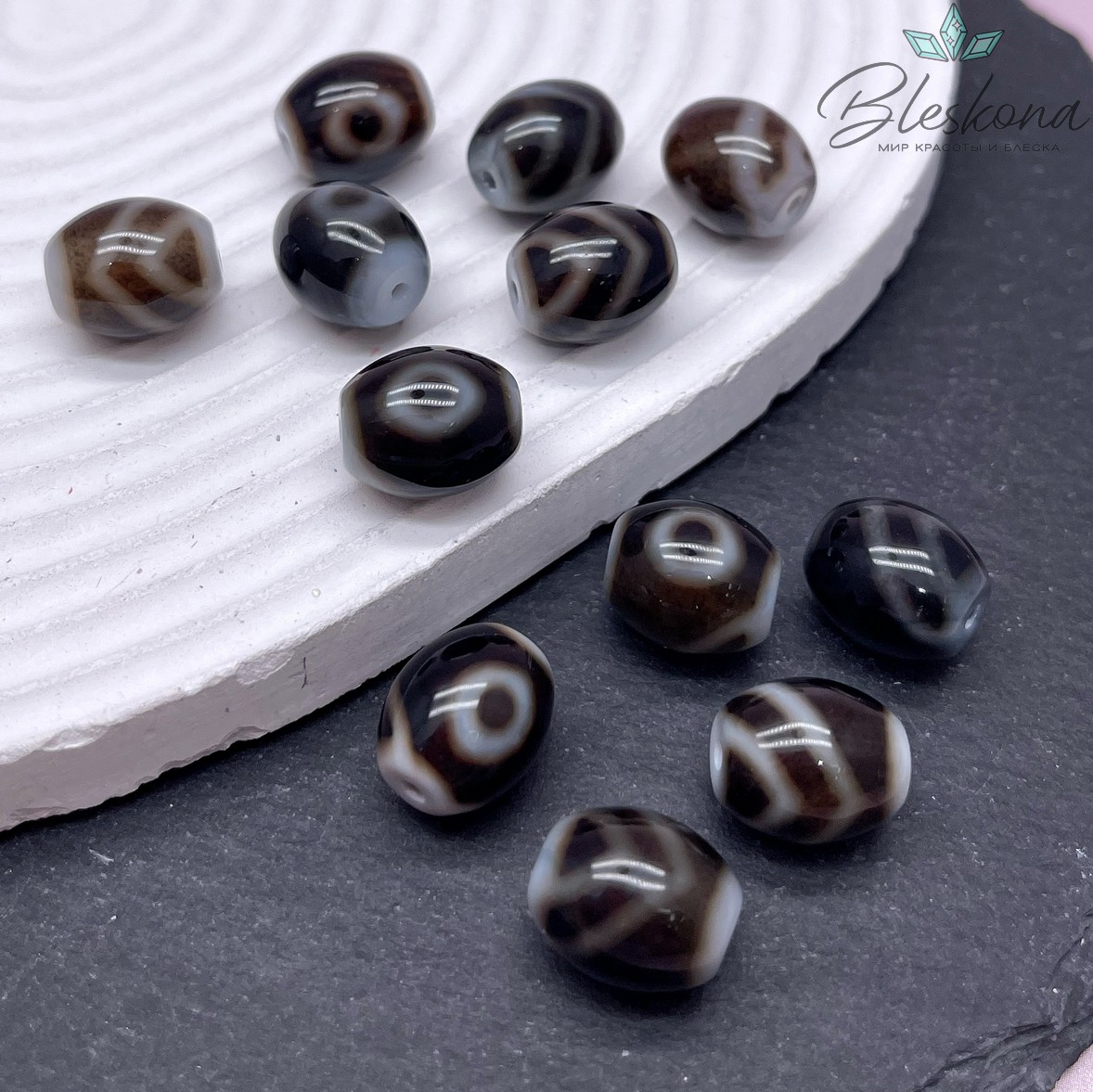 Бусина Дзи 1 глаз и горный пик черно-белый бочонок 12*14 мм