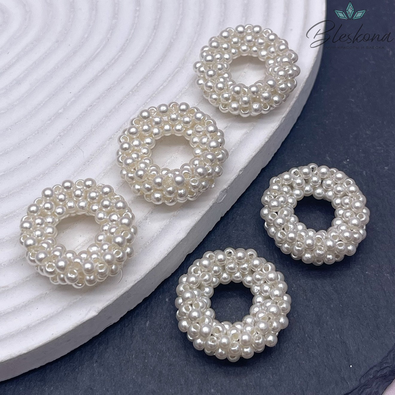 24 мм  Подвеска бублик из бисера №2