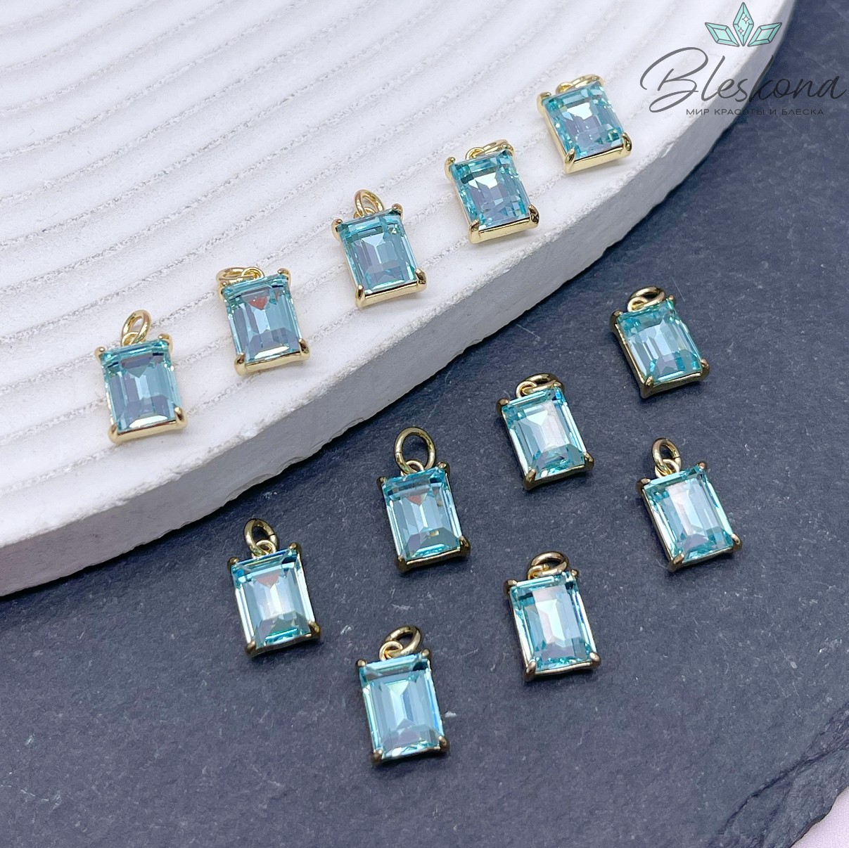 8*5 мм, Цвет золото, Подвеска прямоугольник голубой циркон