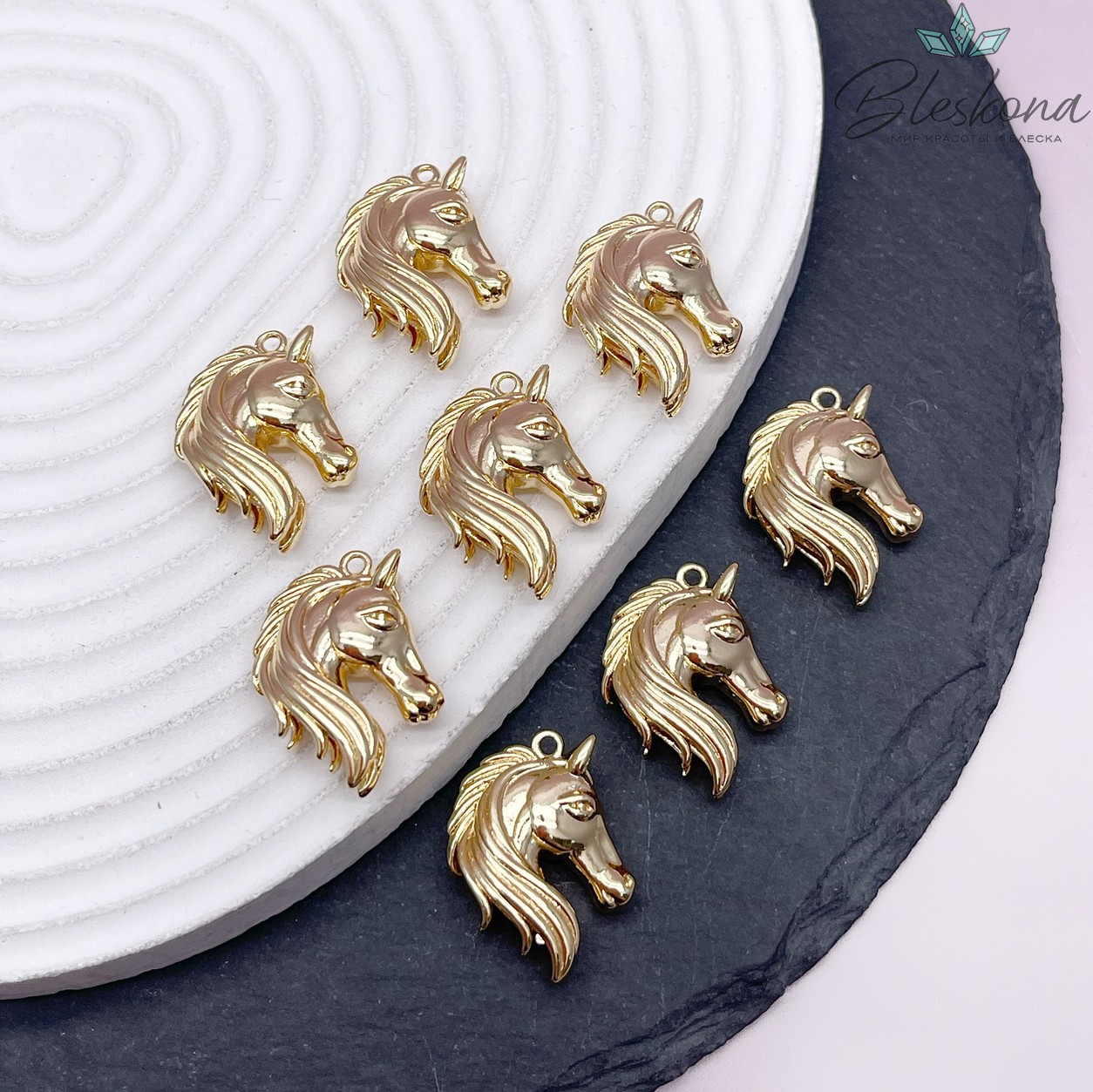 25,5*20 мм Цвет золото, Подвеска Лошадь