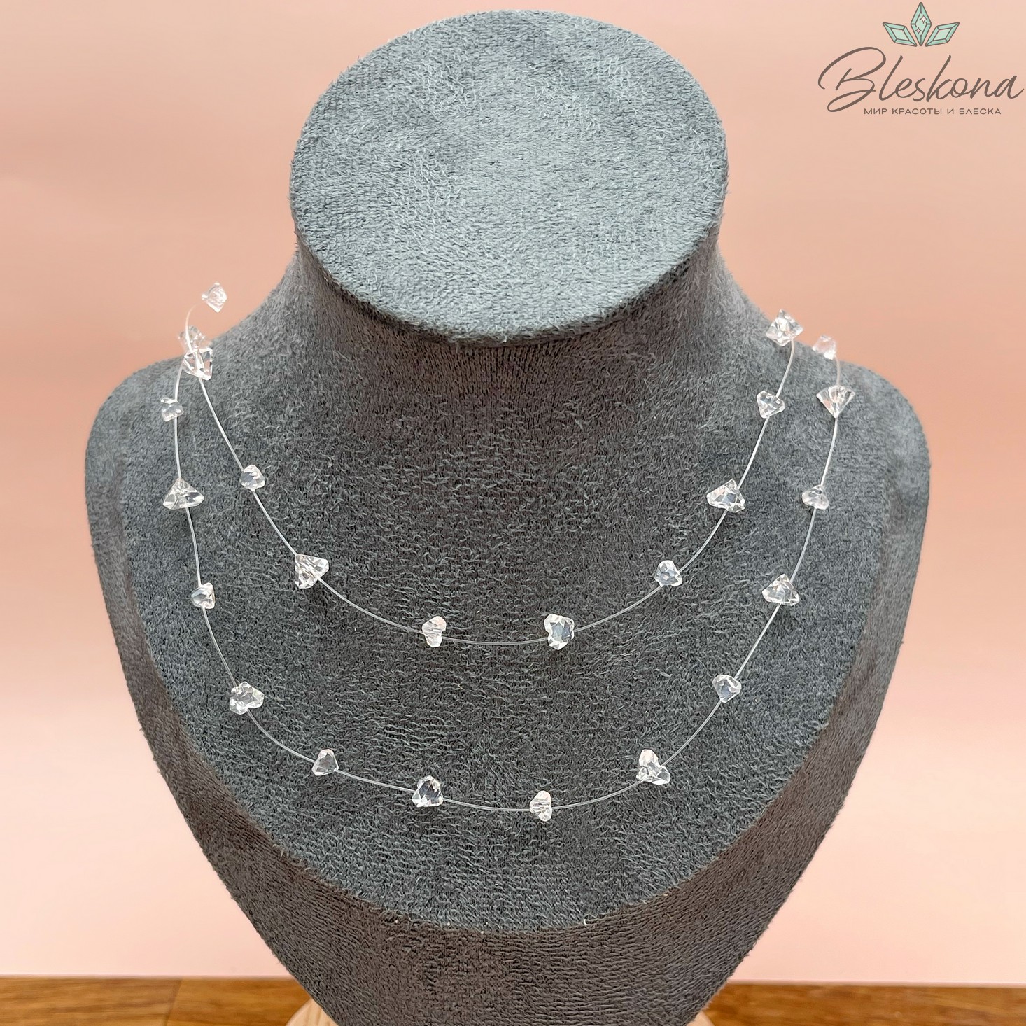 Основа для колье 1 м на леске с чешским стеклом треугольной формы