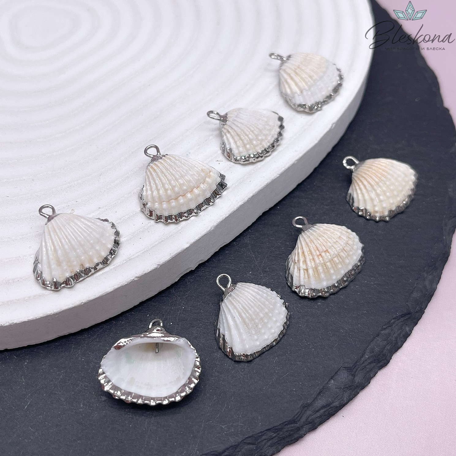 (16-20)*(18-21) мм , Цвет серебро, Подвеска Ракушка белая
