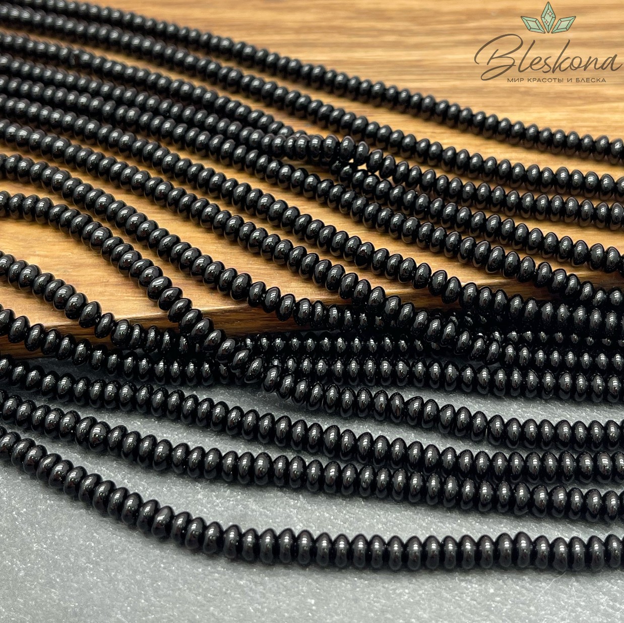 Агат черный рондель острый 4*2 мм 