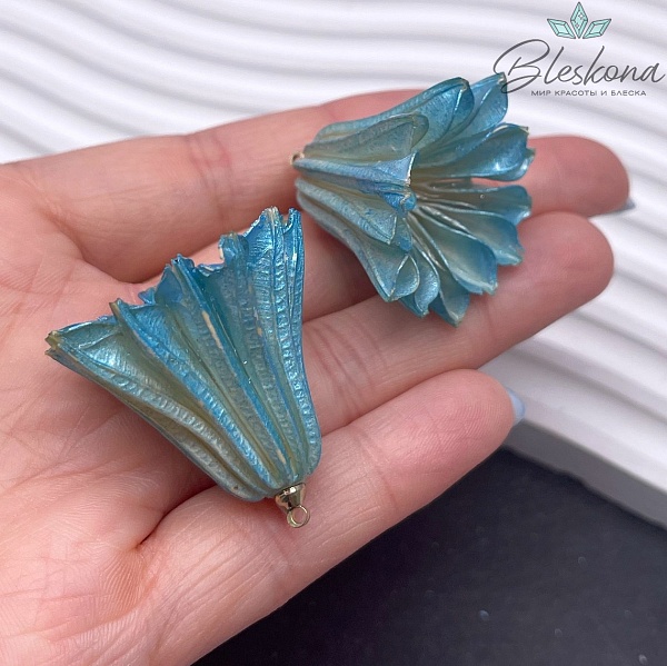 35-40 мм Подвеска Колокольчик в эпоксидной смоле голубой