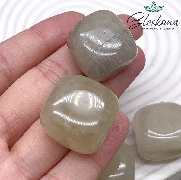 Кварц Лимонный галтовка 20-25 мм