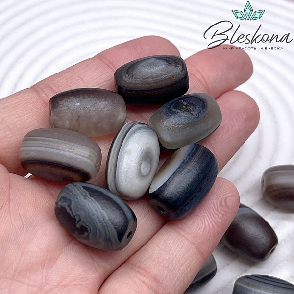 Дзи природная серая из агата в термической обработке 19*13 мм 