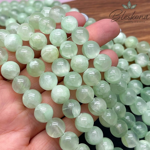 Оникс бледно- зеленый 10 мм 