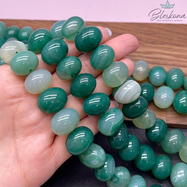 Агат зеленый (тонированный) галтовка 15*18 мм 