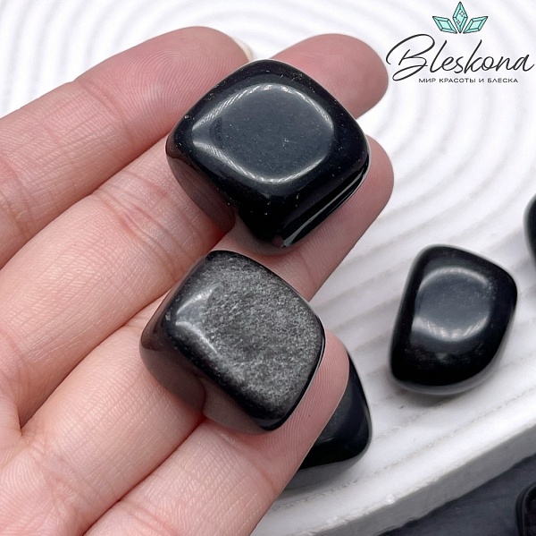 Обсидиан серебристый галтовка 23-35 мм