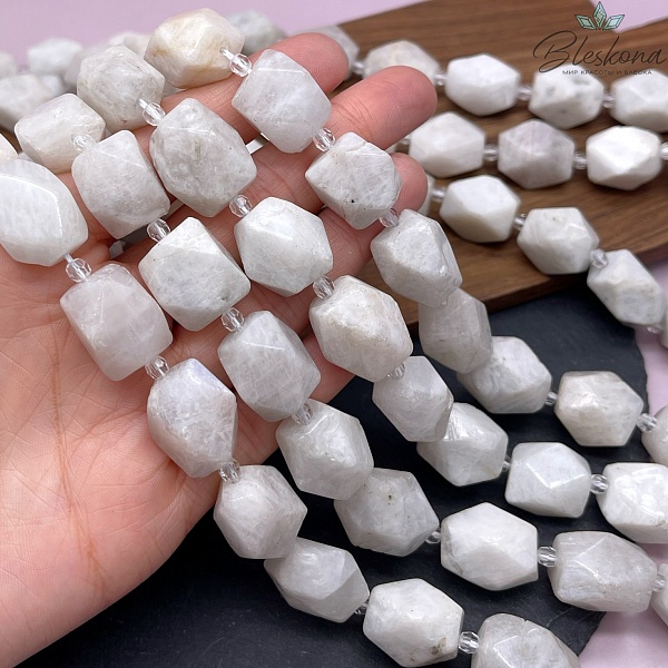 Лунный камень фриформ огранка (16-20)*(13-15) мм