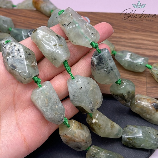 Пренит фриформ огранка (25-35)*(16-22) мм