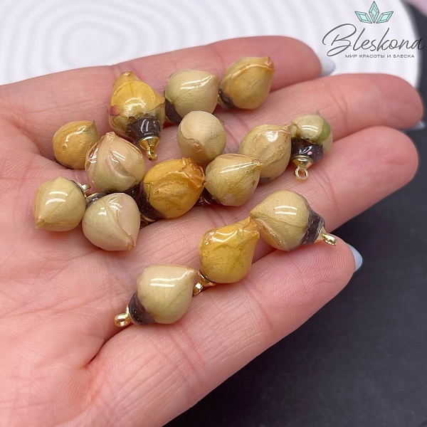 14-17 мм, Цвет золото, Подвеска роза в эпоксидной смоле №5