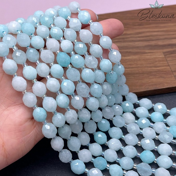 Кварц (тонированный) светло- голубой овал огранка 10*8 мм