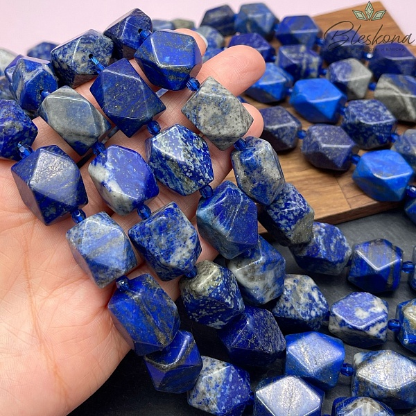 Лазурит фриформ огранка (17-22)*(14-16) мм