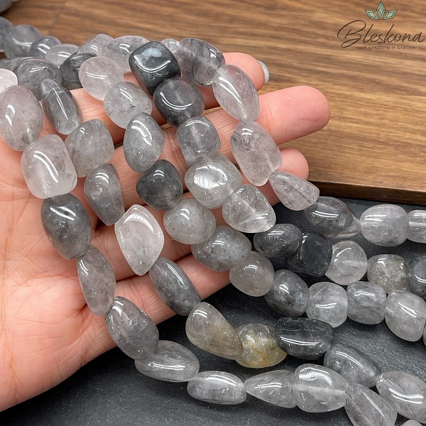 Кварц серый (тонированный) галтовка (10-14)*(10-12) мм