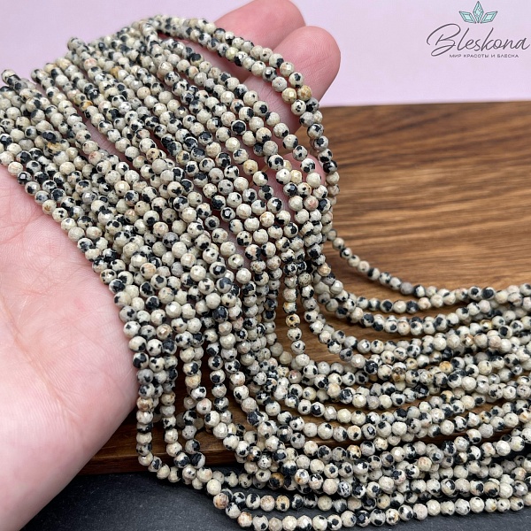 Яшма далматиновая алмазная огранка 3 мм