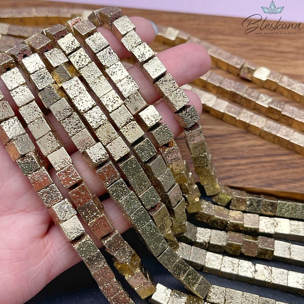 6 мм Гематин имитация, пористый, цвет темное золото, куб
