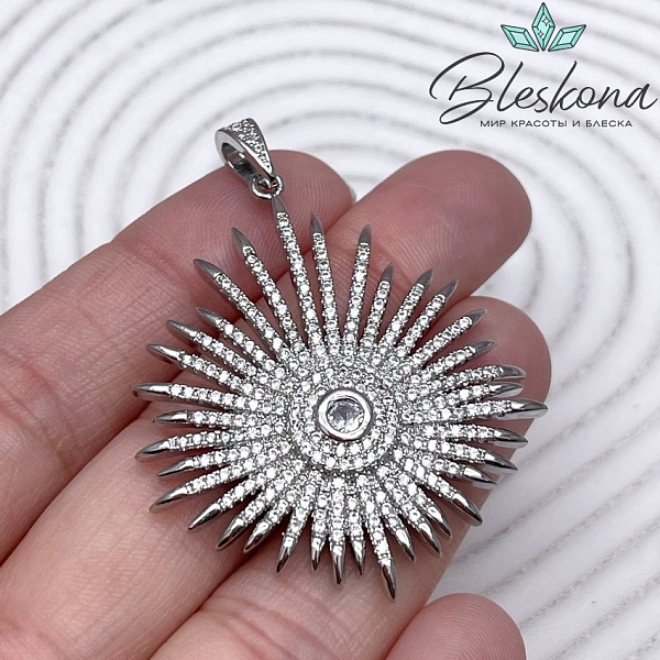 46*43 мм Цвет серебро, Подвеска глаз лучи с цирконами 