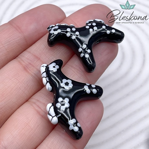 22*27 мм Керамика бусина Дымковская лошадка черная