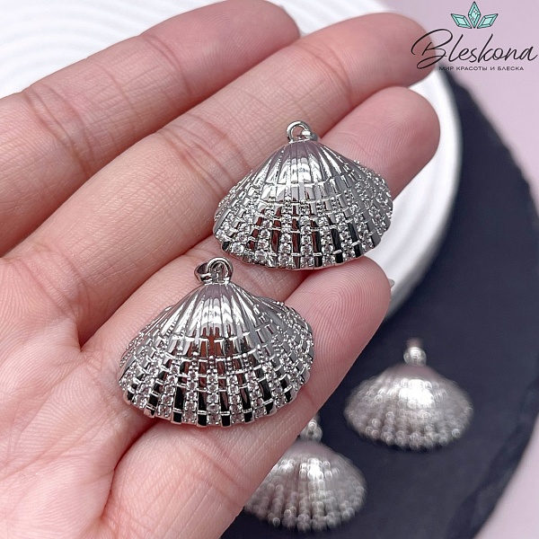 21,6*25,7 мм Цвет серебро, Подвеска ракушка с цирконами 