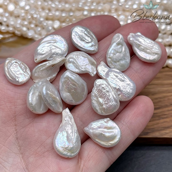 Жемчуг Барокко белый капля штучно ~ (18-19)*(12-14) мм