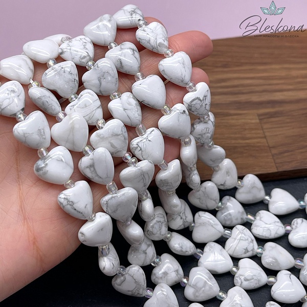 Сердца Магнезит (Говлит) 14,5*14,5*6,5 мм