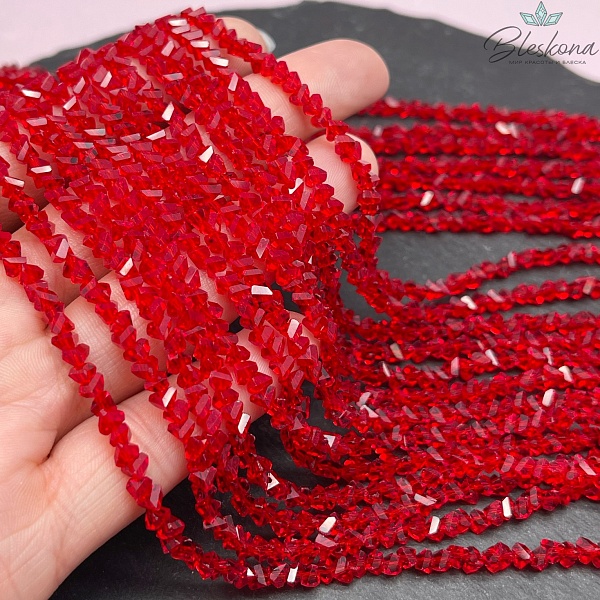 Чешское стекло №20 4,5мм треугольник 