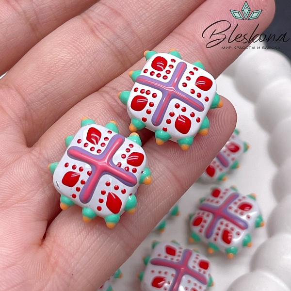 20 мм Бусина квадрат белый