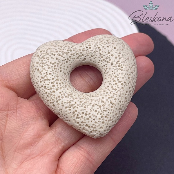 Лава Вулканическая Подвеска сердце  темно- бежевое 53*51 мм